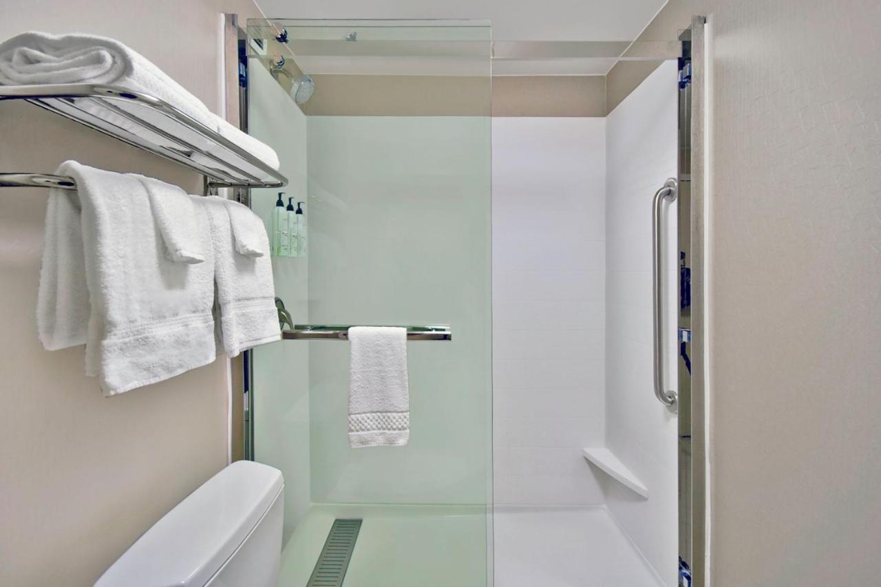Kearsarge Springhill Suites Erie מראה חיצוני תמונה