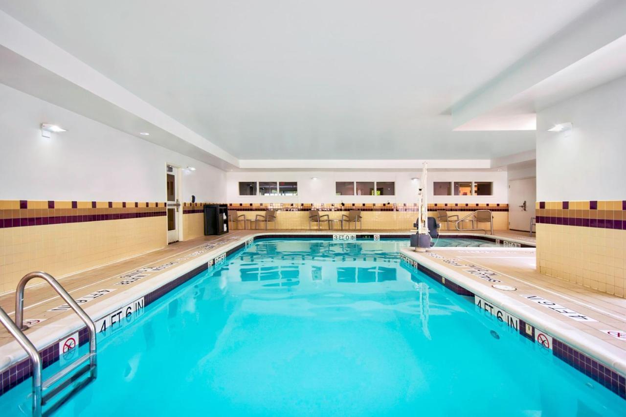 Kearsarge Springhill Suites Erie מראה חיצוני תמונה