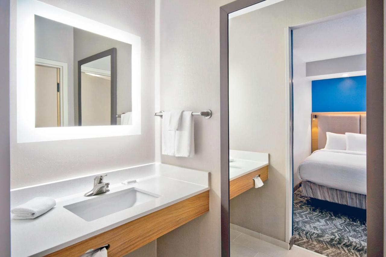 Kearsarge Springhill Suites Erie מראה חיצוני תמונה